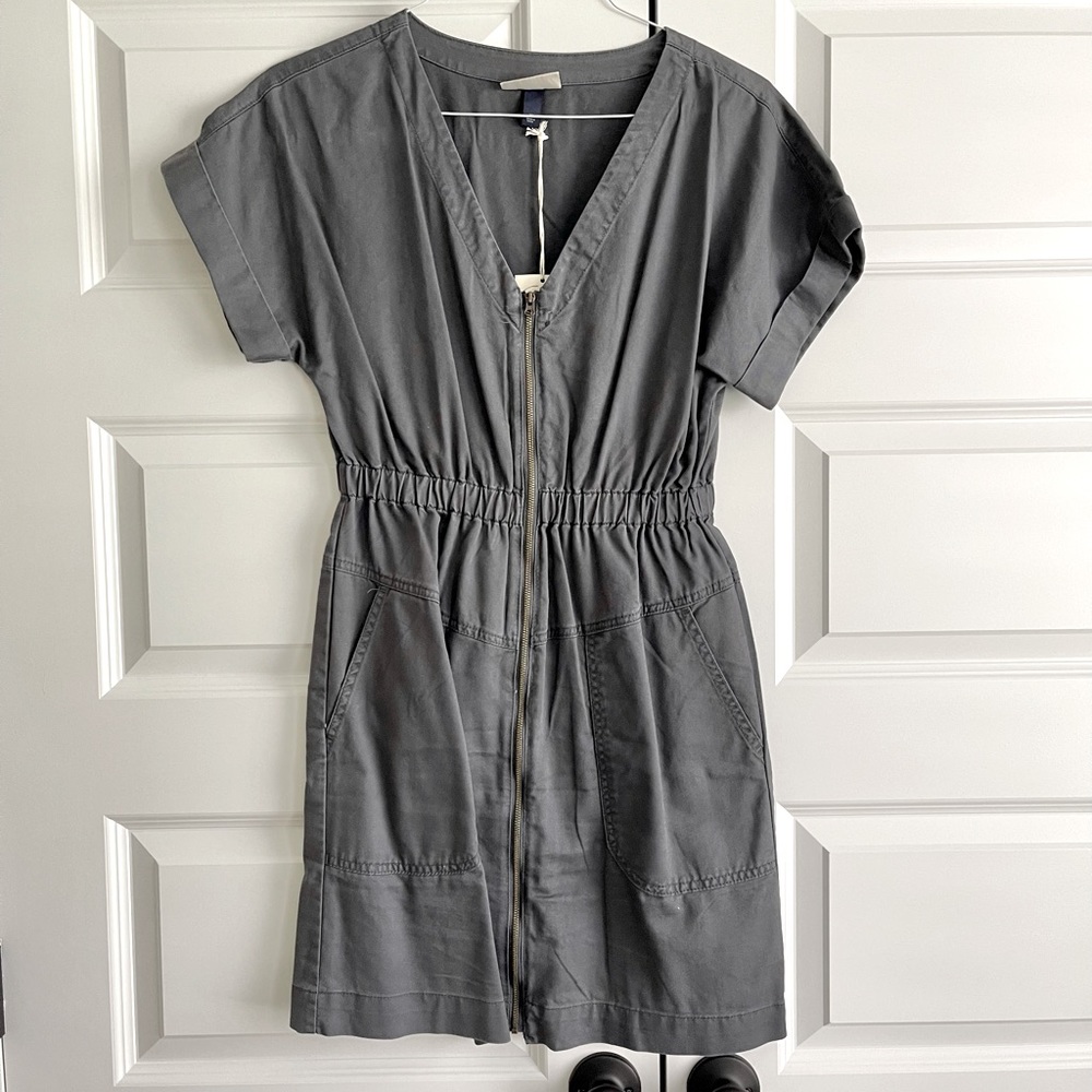 Charcoal Zipper Dress Size XS - Runs Slightly Bigger